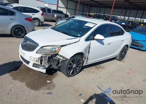 2017 Buick Verano Sport Touring z USA, uszkodzony, nr VIN 1G4PR5SK4H4121016